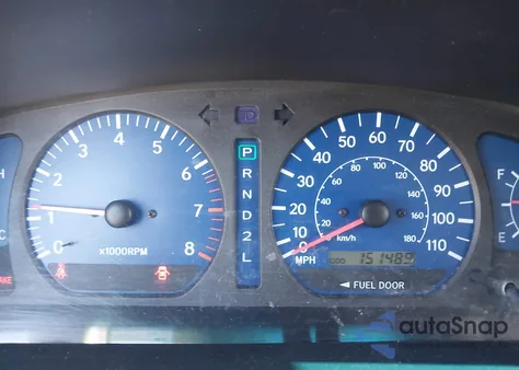 2002 Toyota Sienna Le z USA, uszkodzony, nr VIN 4T3ZF13C62U475863